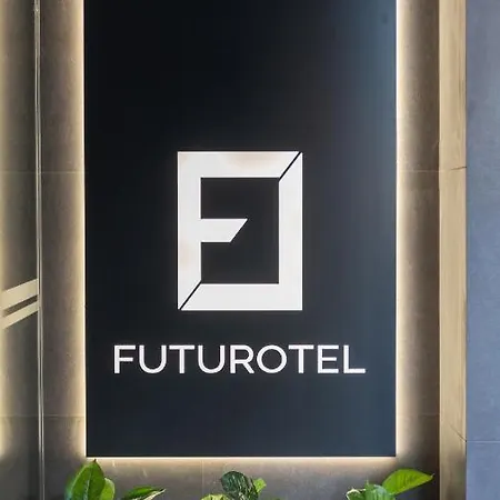 Kapslový hotel Futurotel Malagueta 3*